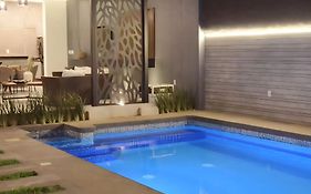 Casa Familiar Con Alberca Privada Climatizada